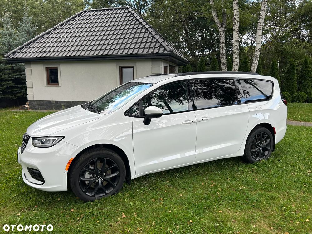Chrysler Pacifica - 6