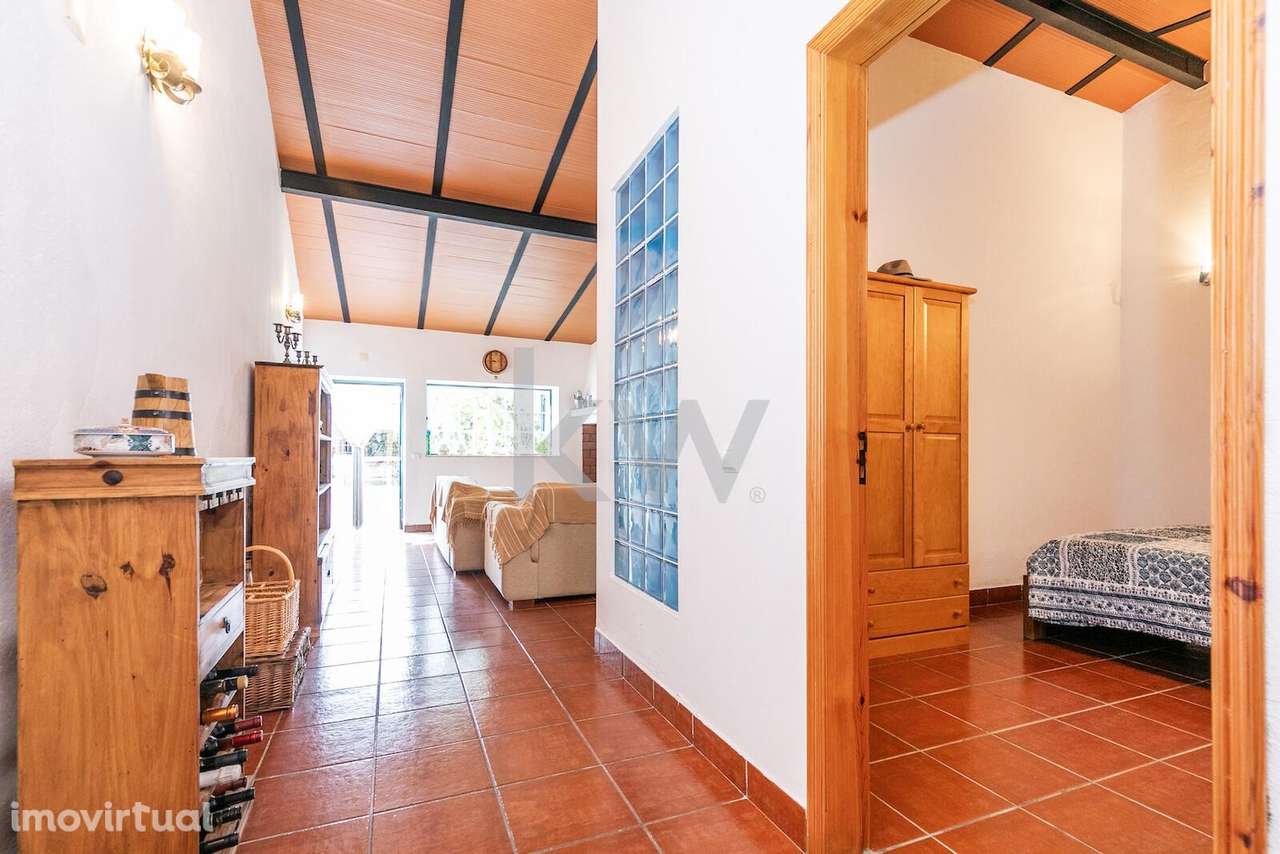 Típica Casa Alentejana no centro de Vaiamonte (Monforte) - Grande imagem: 2/38