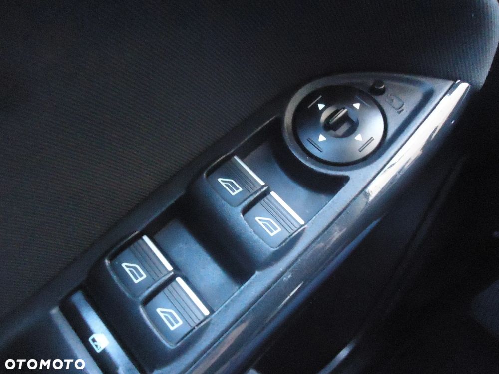 Ford Focus 1.5 EcoBoost Titanium ASS - 17