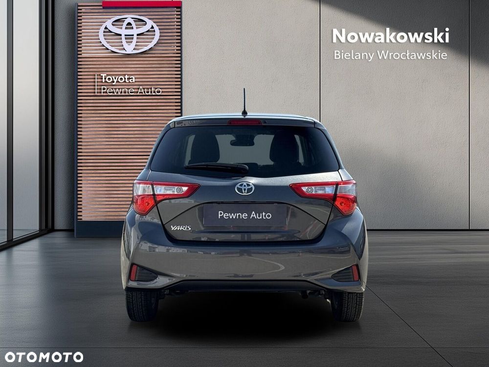Toyota Yaris - 5