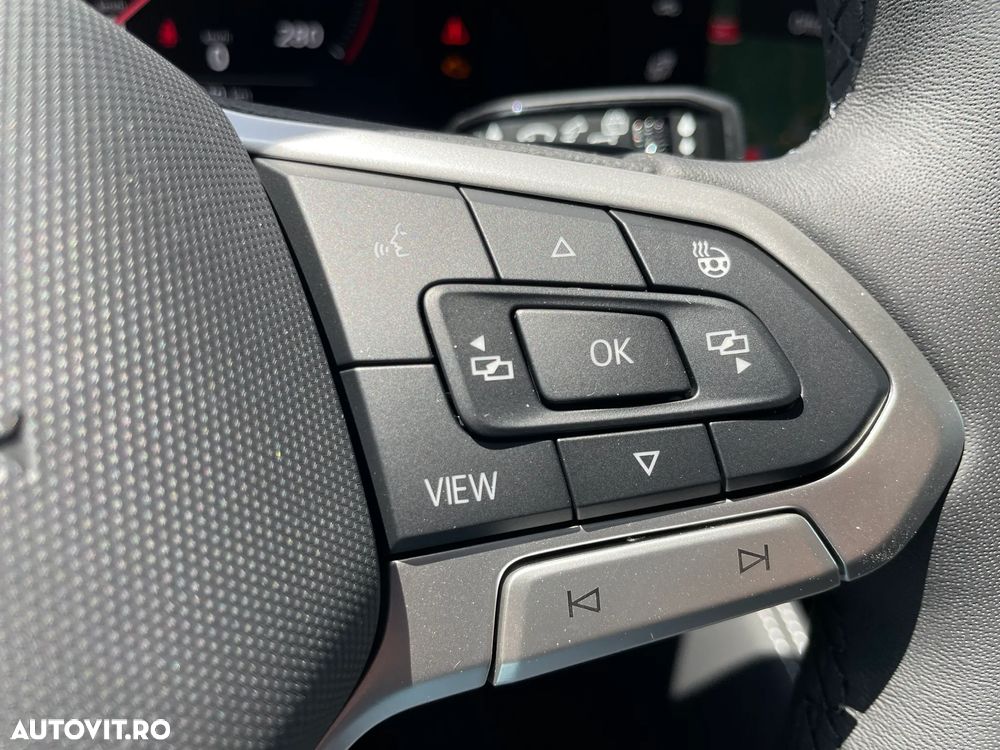 Volkswagen Touareg V6 TDI 4MOTION Elegance - 28