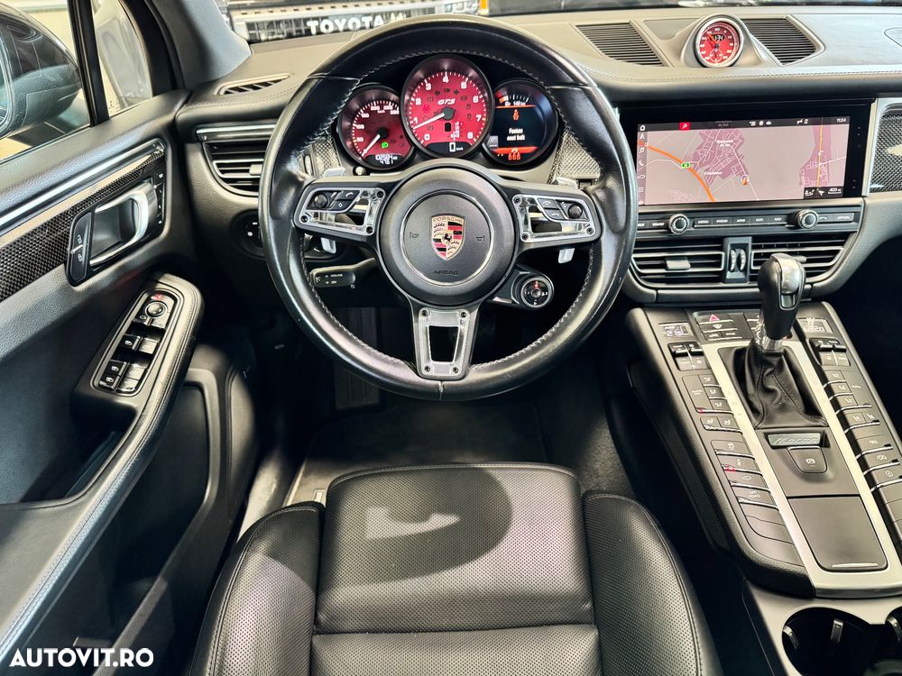 Porsche Macan GTS PDK - 12