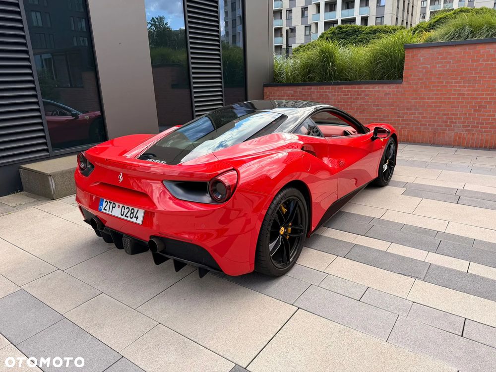 Ferrari 488 - 29