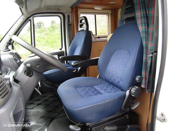 CI International Elliot Cama francesa e duche separado - 23