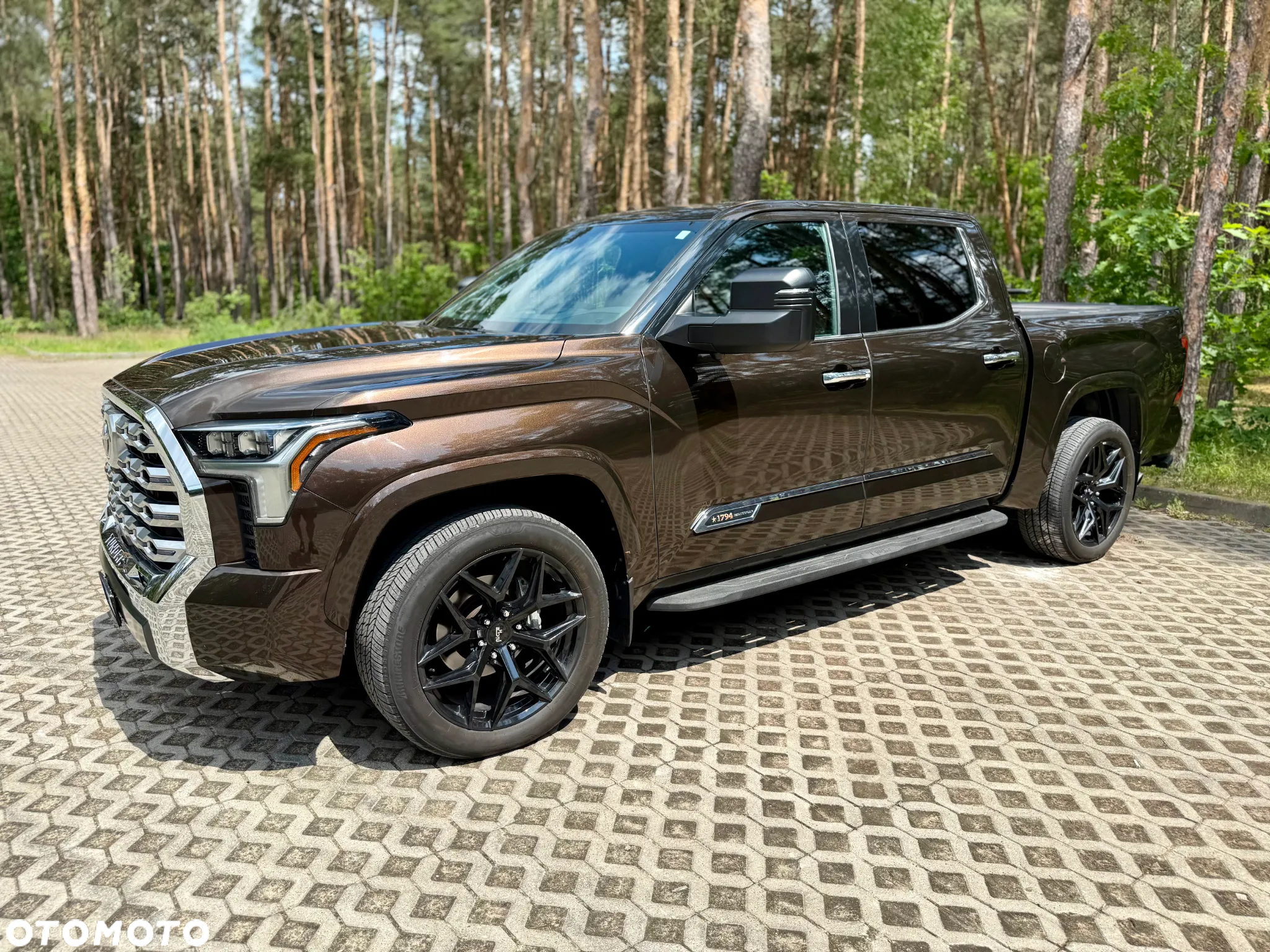 Toyota Tundra - 12