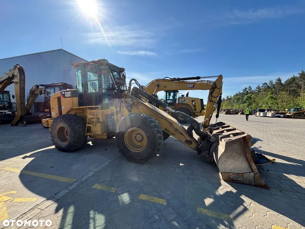 Caterpillar 930H - 5