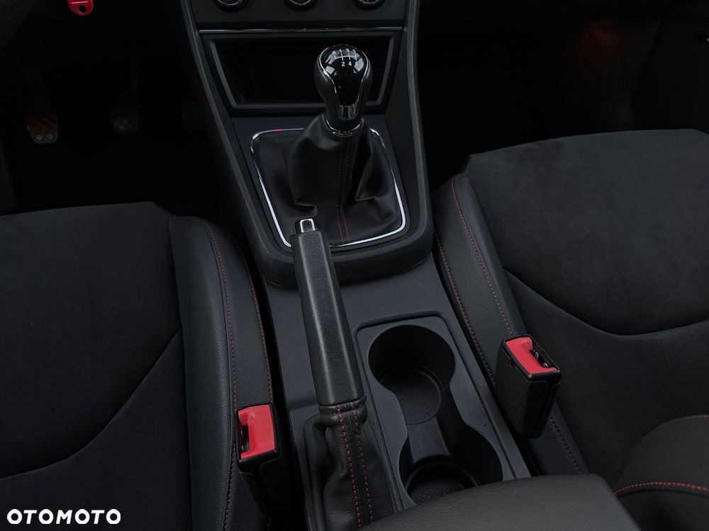 Seat Leon ST 2.0 TDI Start&Stop DSG FR - 17