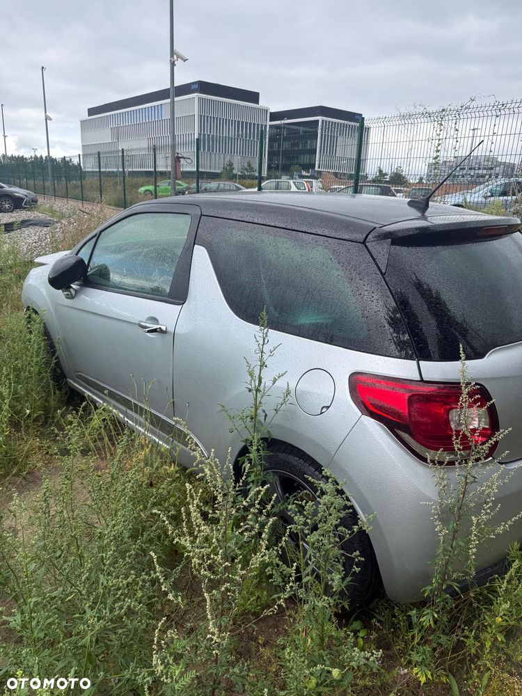 Citroën DS3 1.6 e-HDi SoChic MCP - 9