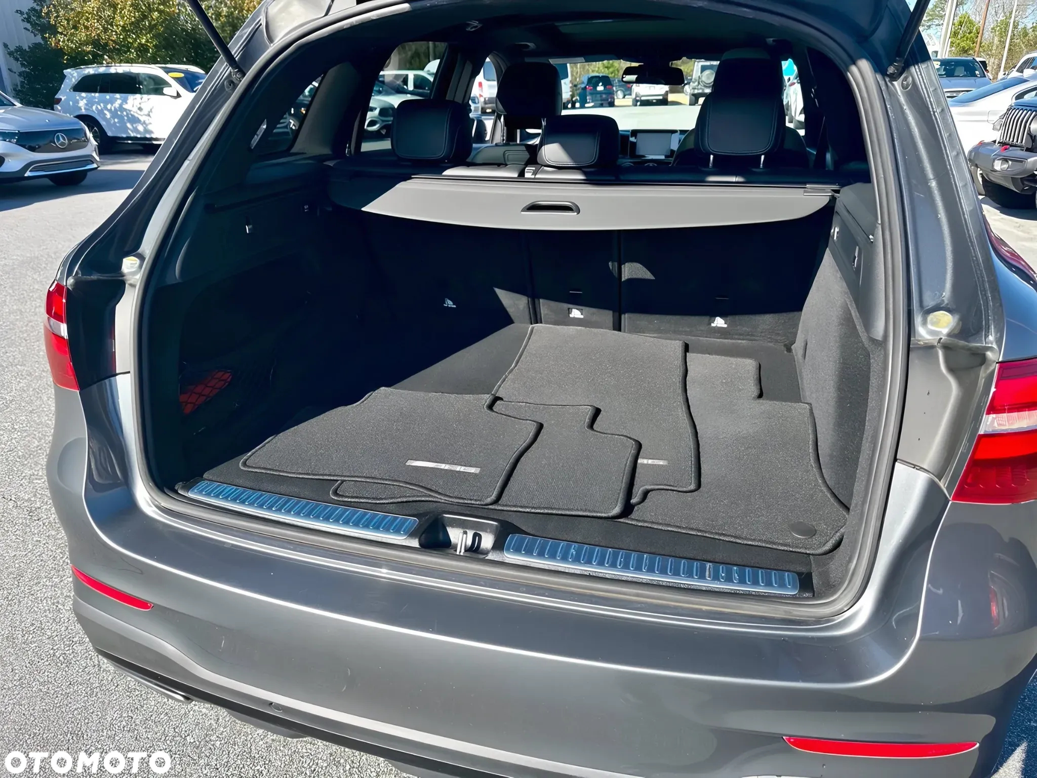 Mercedes-Benz GLC 300 4Matic 9G-TRONIC AMG Line - 14