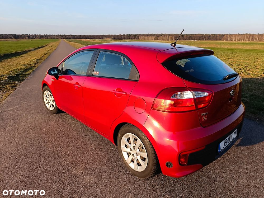 Kia Rio 1.2 Business Line - 4