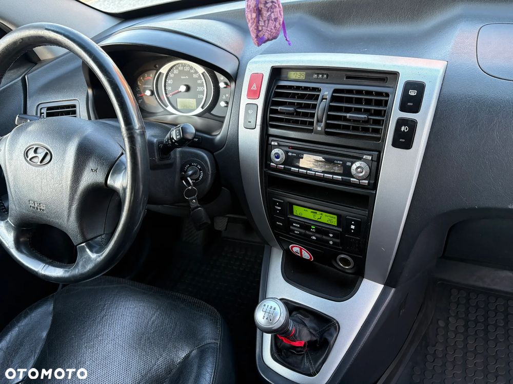 Hyundai Tucson 2.0 CRDi VGT 2WD GLS - 11