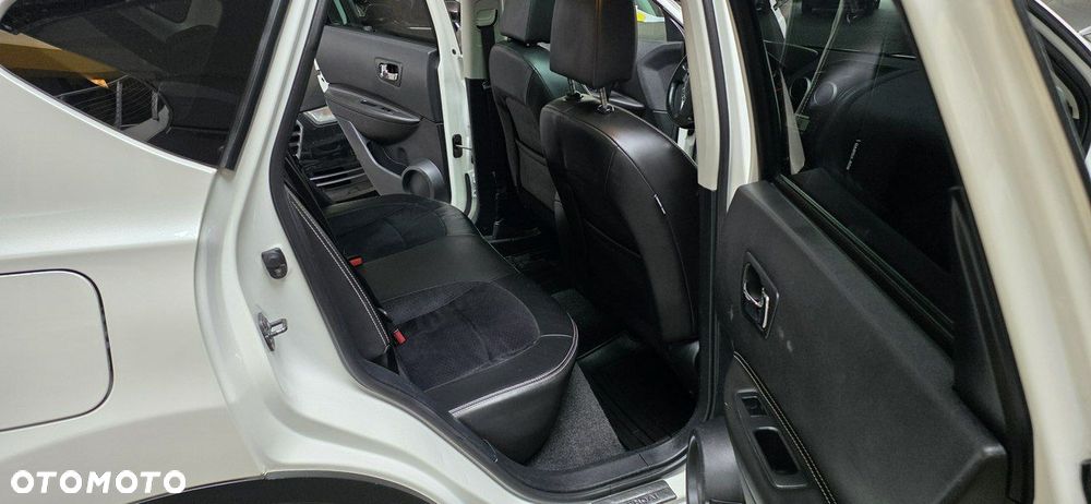 Nissan Qashqai+2 - 14