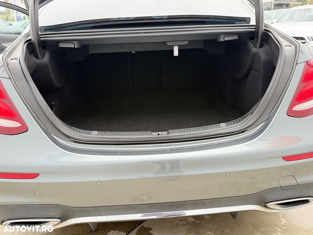 Mercedes-Benz E 220 d 9G-TRONIC - 20