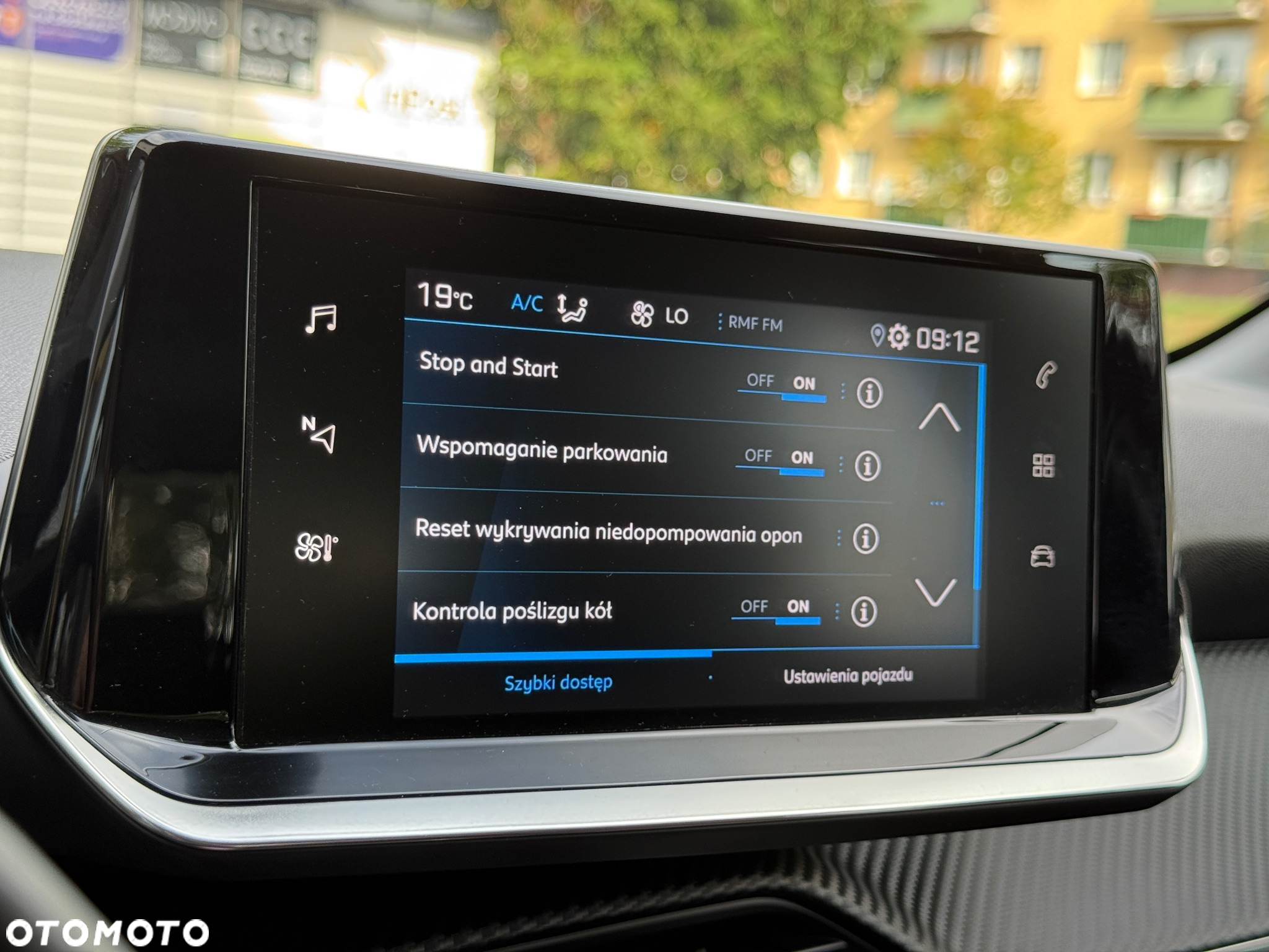 Peugeot 208 PureTech 100 EAT8 Allure Pack - 36
