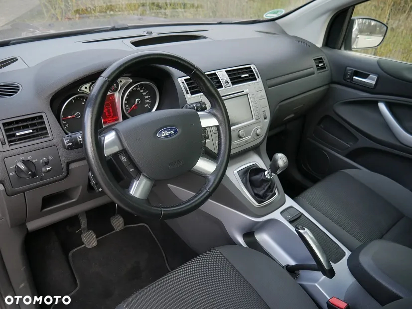 Ford Kuga 2.0 TDCi Titanium - 11
