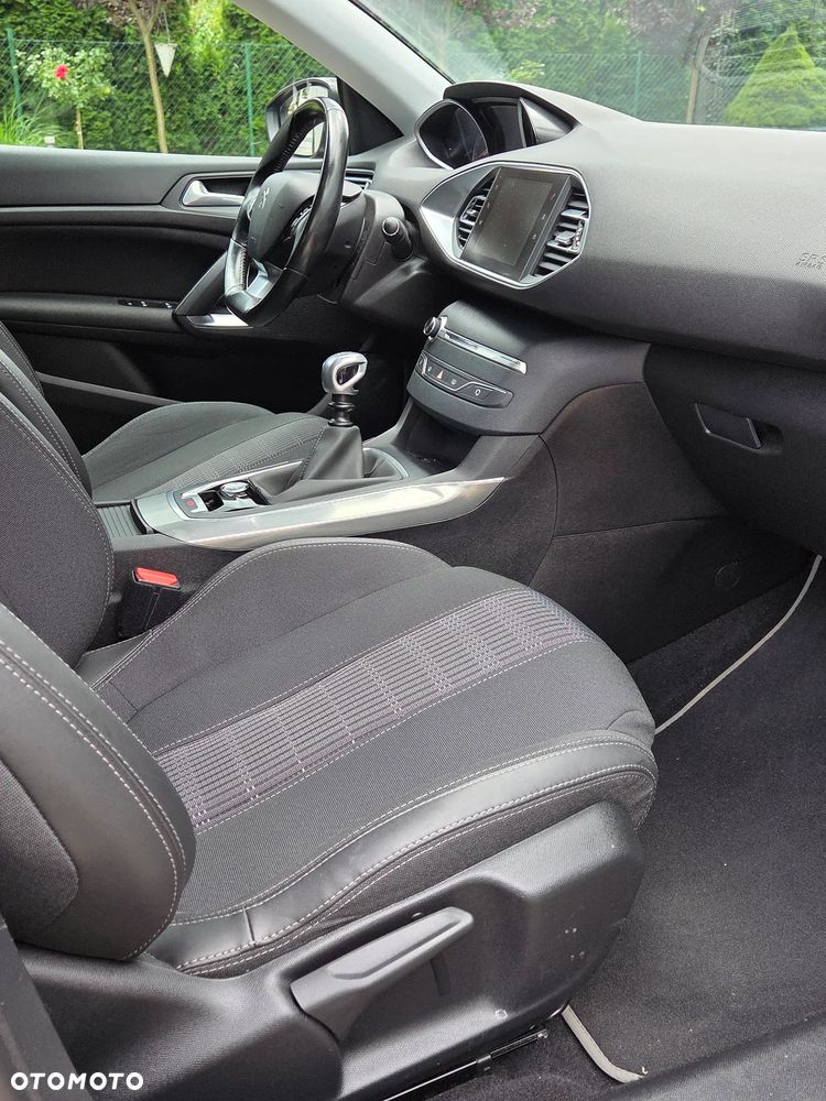 Peugeot 308 - 7