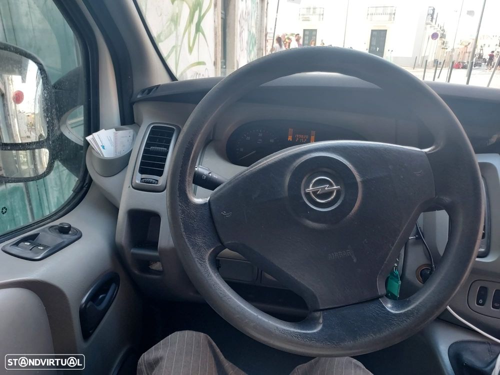 Opel Vívaro - 10