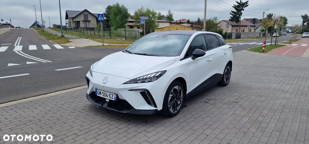 MG 4 Luxury 49 kWh - 3