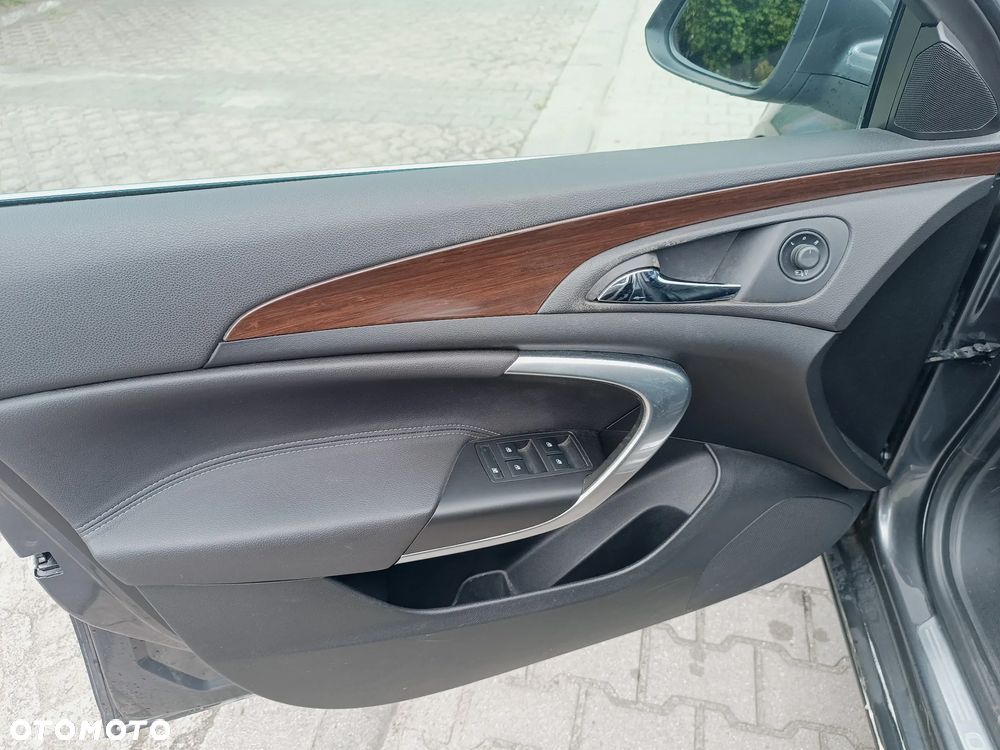 Opel Insignia 2.8 Turbo 4x4 Cosmo - 11