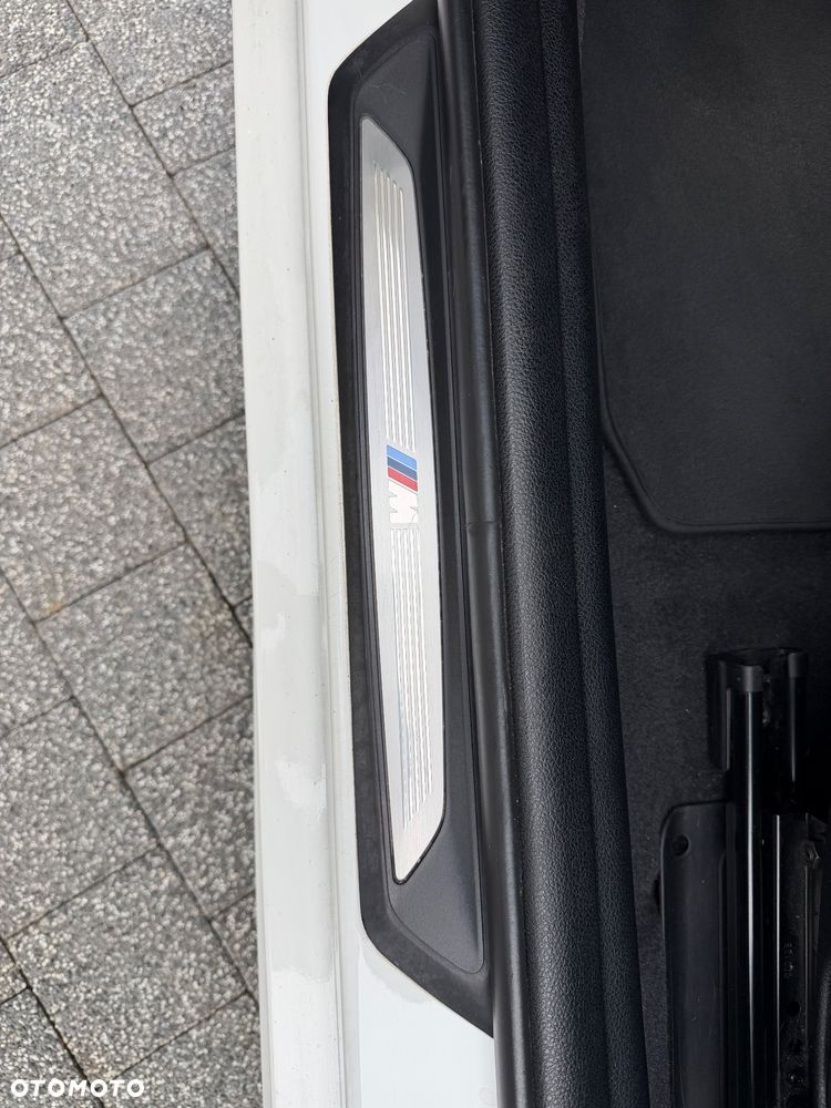 BMW Seria 1 120i M Sport - 40