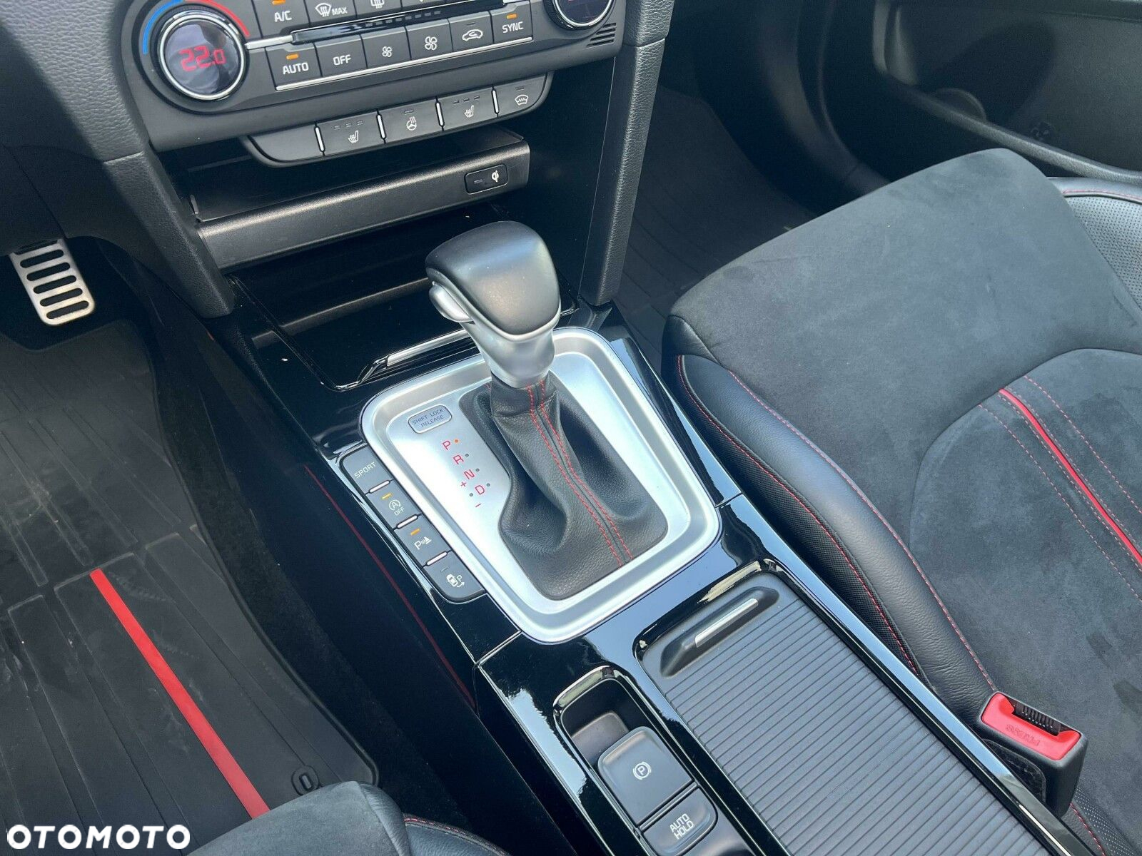 Kia ProCeed - 9
