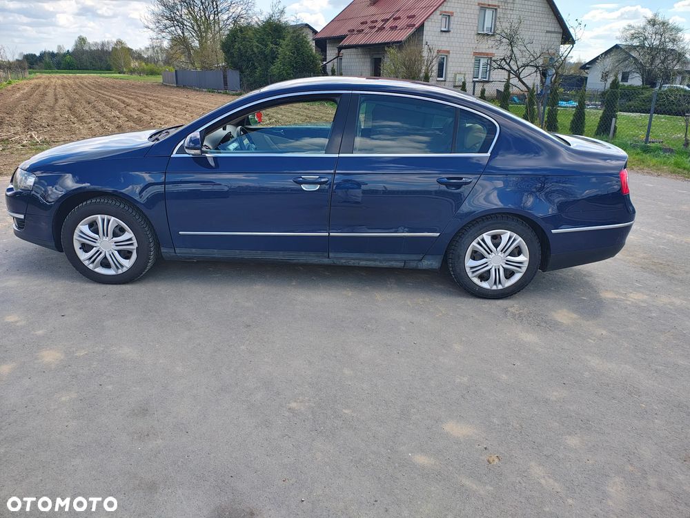 Volkswagen Passat 2.0 TDI DPF Highline - 6