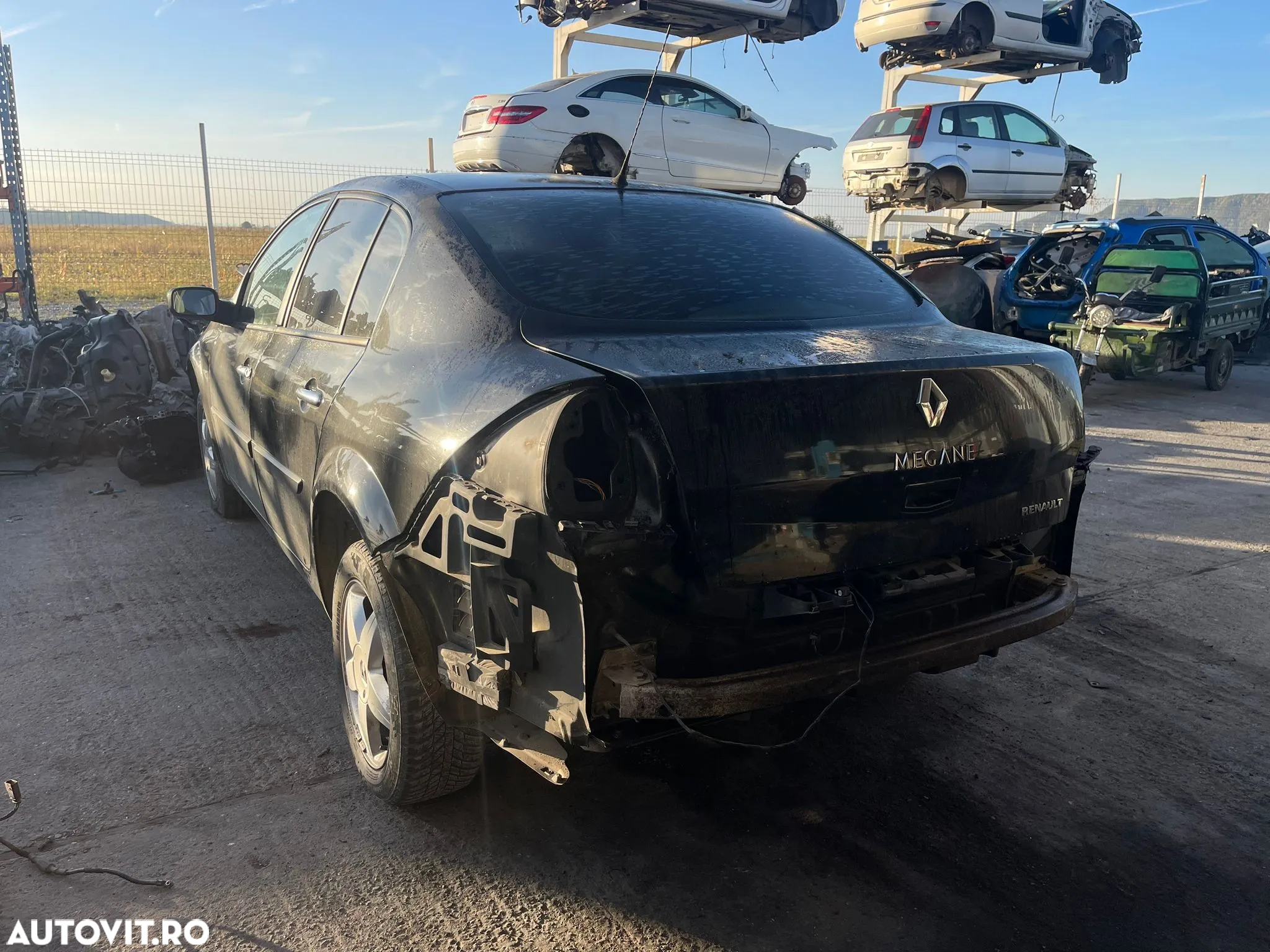 Dezmembrari Renault Megane 2 1.5 Diesel / Euro 3 / 2006 - 3