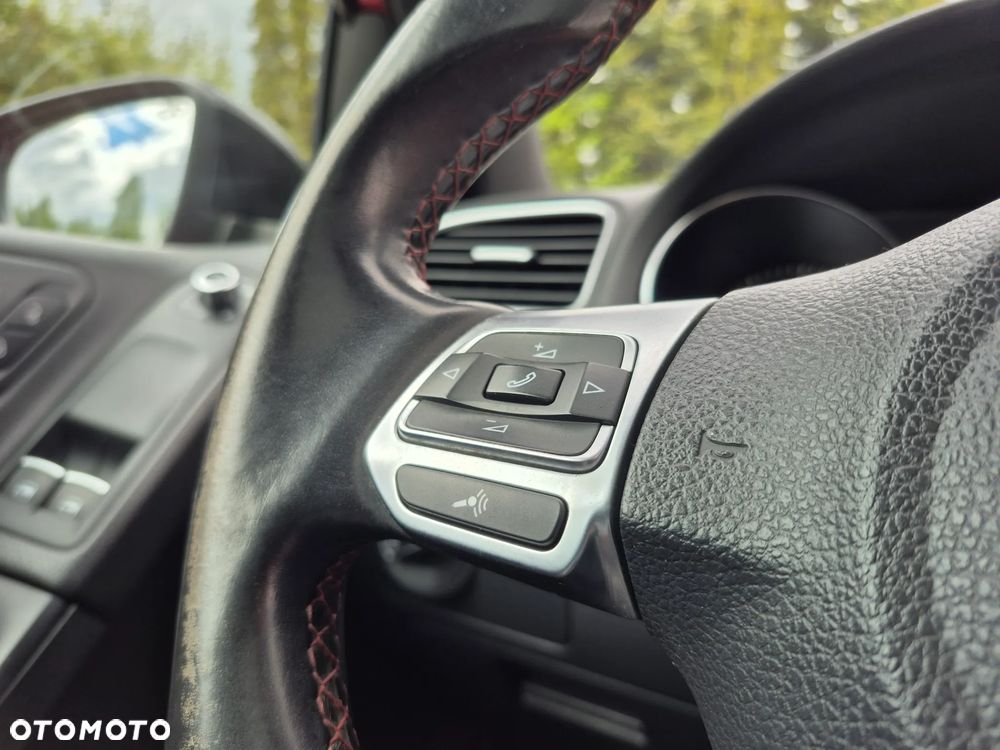 Volkswagen Golf 2.0 GTI DSG - 27