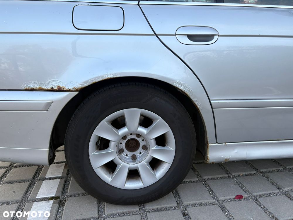 BMW Seria 5 520i - 6