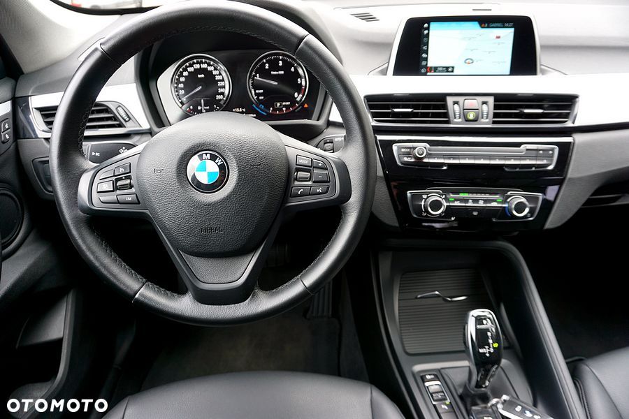 BMW X1 sDrive18d xLine sport - 32