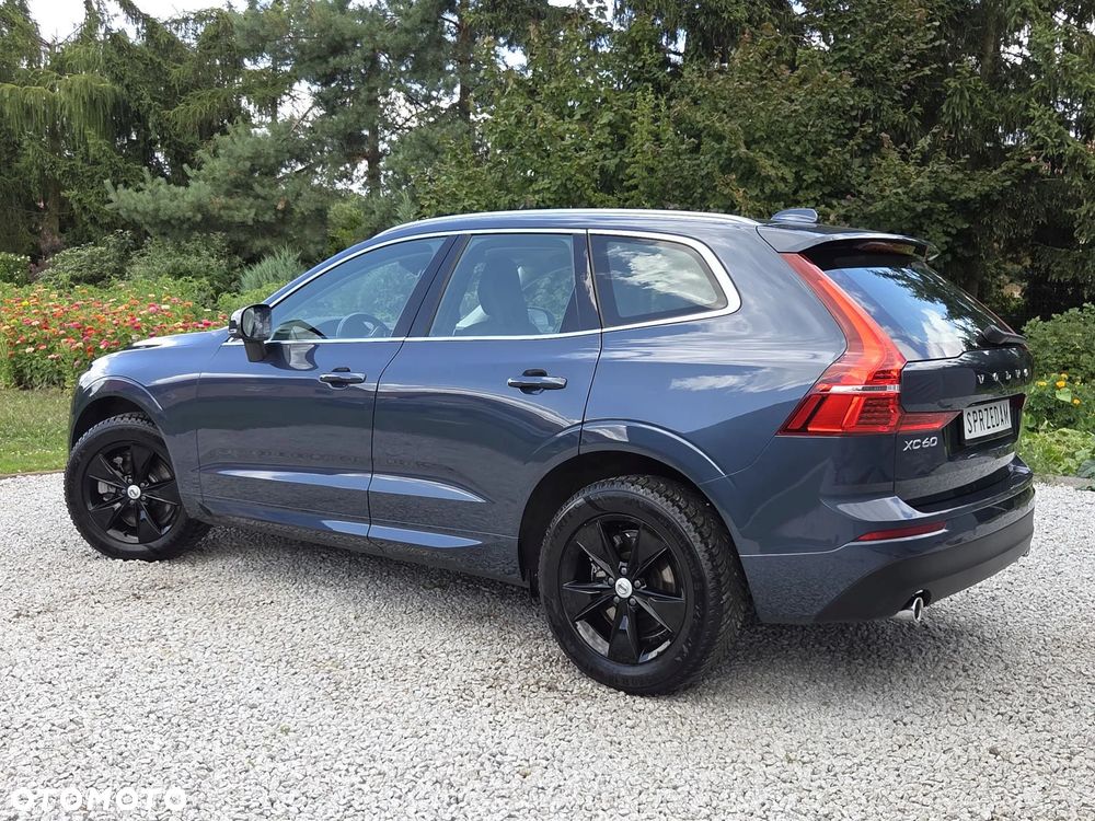 Volvo XC 60 D3 Momentum Pro - 3