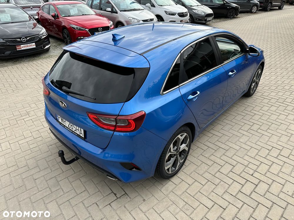 Kia Ceed - 36