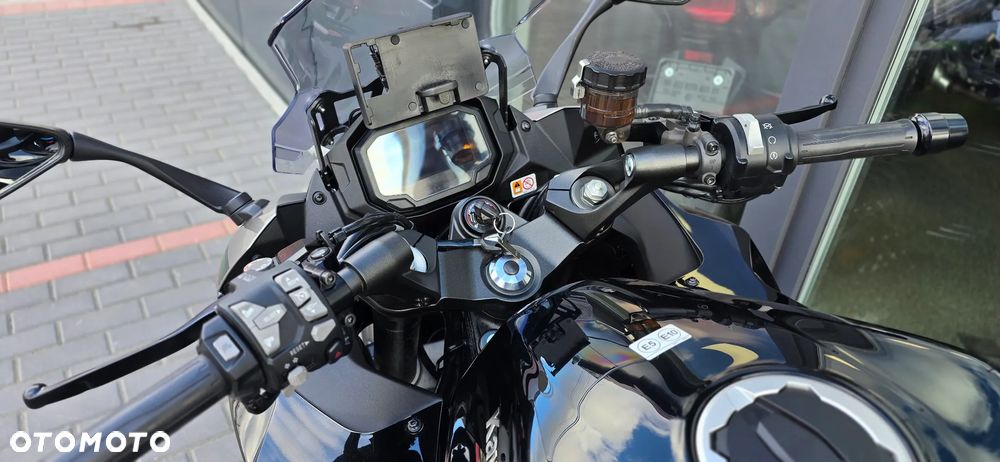 Kawasaki Ninja 1000 SX - 37