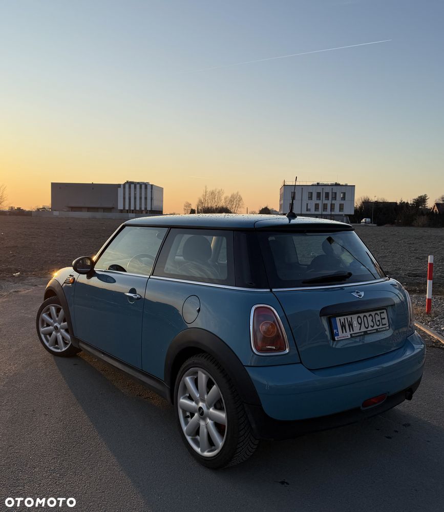 MINI ONE Standard - 10