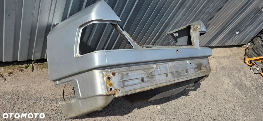 Pas tylny ciety Mercedes W 124 Sedan - 3