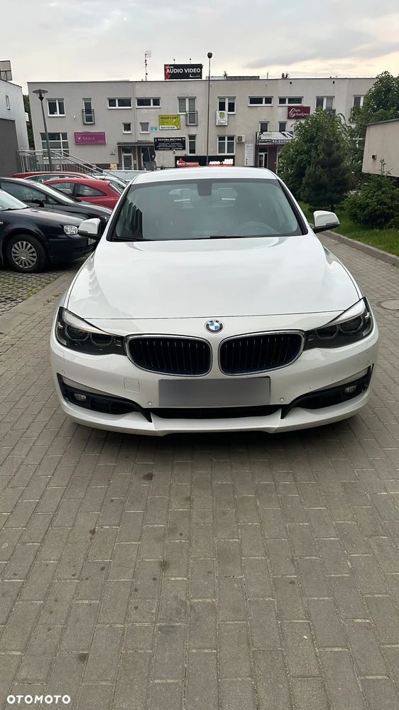 BMW Seria 3 320i xDrive - 7