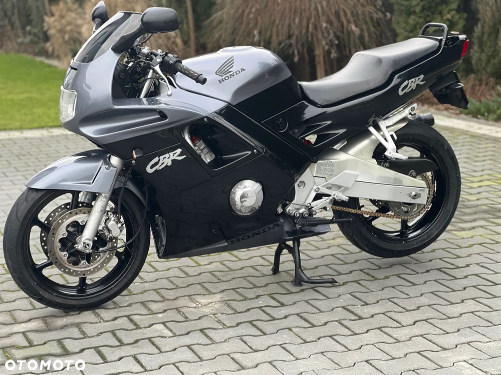 Honda CBR - 4