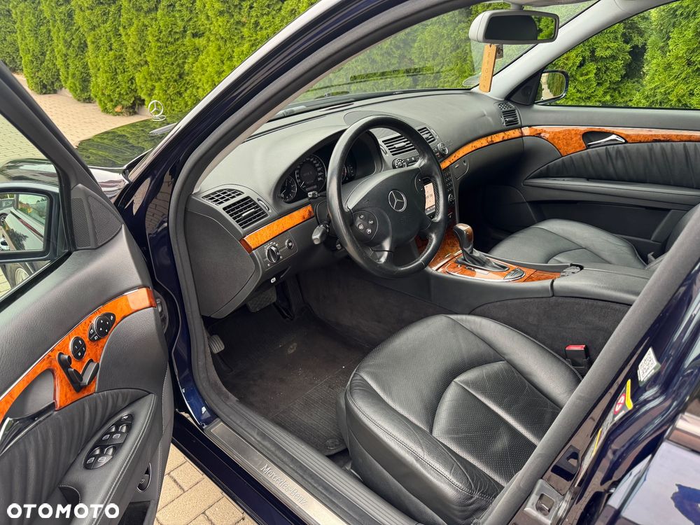 Mercedes-Benz Klasa E 350 4Matic Automatik Elegance - 19