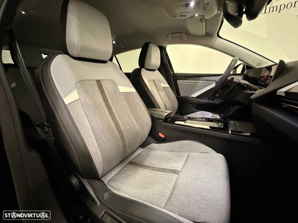 Opel Astra 1.5 D Elegance Aut. - 12