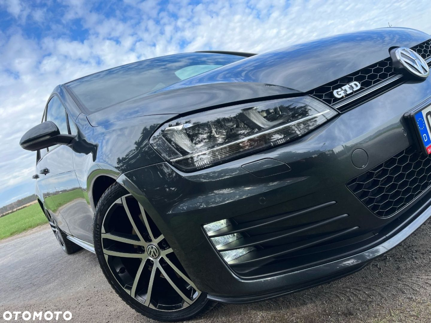 Volkswagen Golf - 15