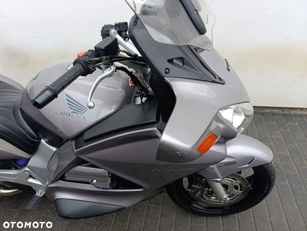 Honda ST - 31