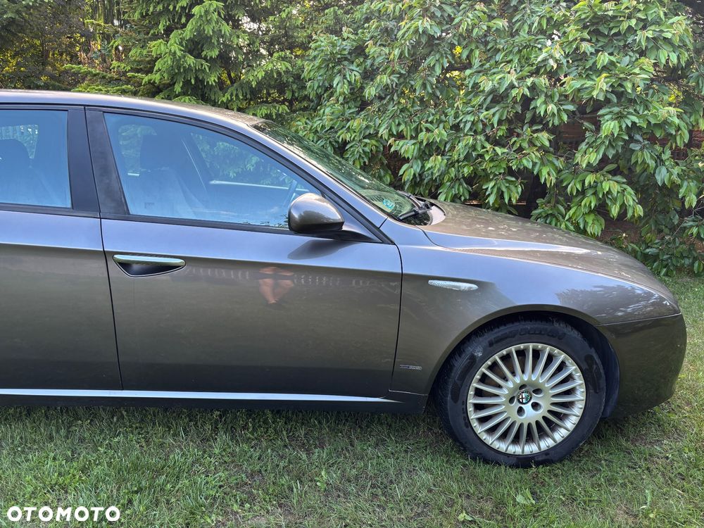 Alfa Romeo 159 1.9 JTDM 16V DPF Distinctive - 4