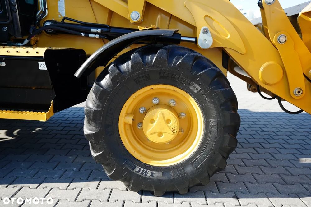 Caterpillar 432 F  / KOPARKO-ŁADOWARKA  / 1 800  MTH /  KLIMATYZACJA / - 21