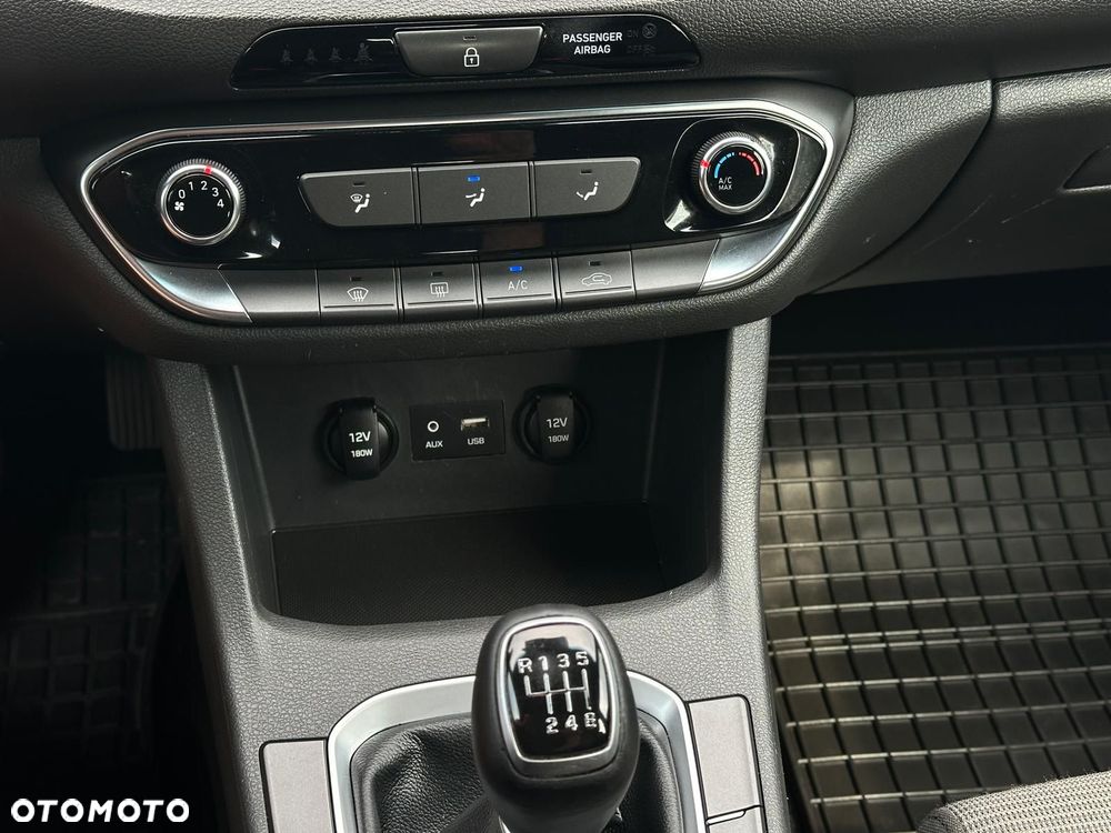 Hyundai i30 - 19
