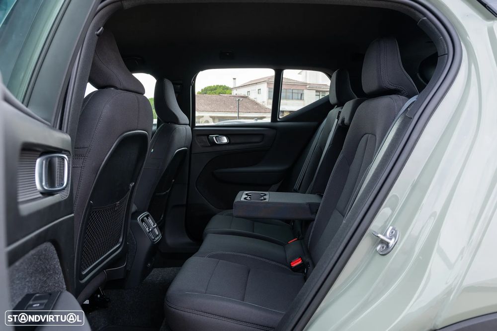 Volvo XC 40 Recharge Plus - 17