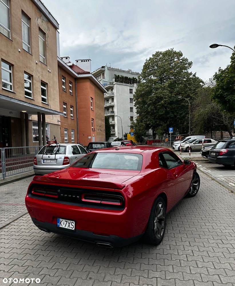 Dodge Challenger - 4