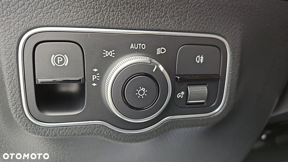Mercedes-Benz Klasa B 200 d Progressive 8G-DCT - 17
