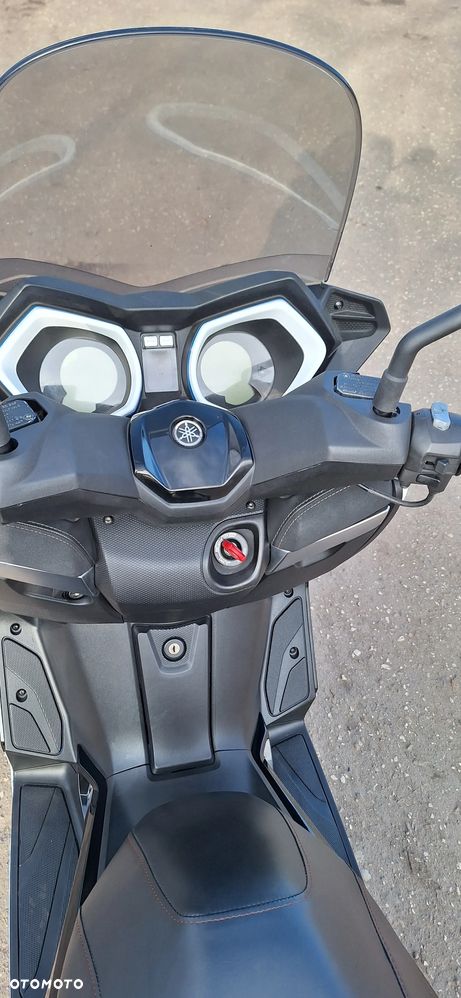 Yamaha X-max - 24