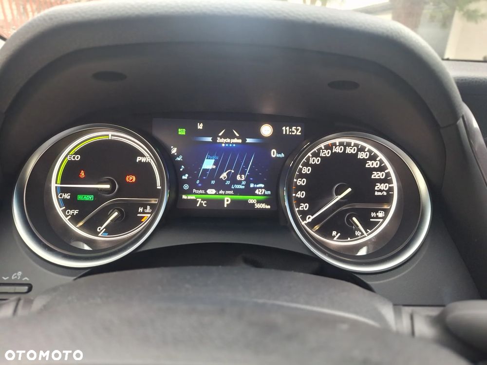 Toyota Camry 2.5 Hybrid Comfort CVT - 6