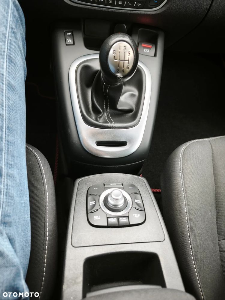 Renault Scenic Energy TCe 115 S&S LIMITED - 9